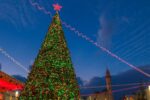 How Professional Holiday Lights Decorators Work Their Magic